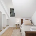 Esperia Apartment *