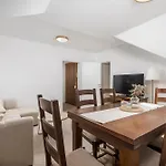 Esperia אופטיה