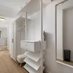 Esperia אופטיה