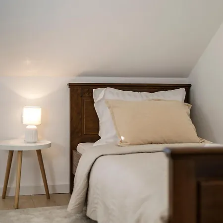 Esperia Apartment